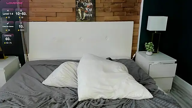 Puffy nipples online show from 03-01-25, 06:24