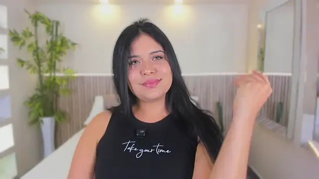 Snapshot of GeorginaReyes chatting on 04-27-26, 10:41 GeorginaReyes online show from 04-27-26, 10:41