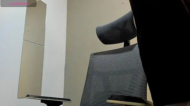 mattiwsmorris  online show from 11-26-25, 12:22