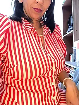 Mrsvictoriaaa online show from 03-07-26, 07:33