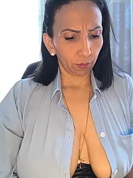 Snapshot of Mrsvictoriaaa chatting on 07-18-26, 06:45 Mrsvictoriaaa online show from 07-18-26, 06:45