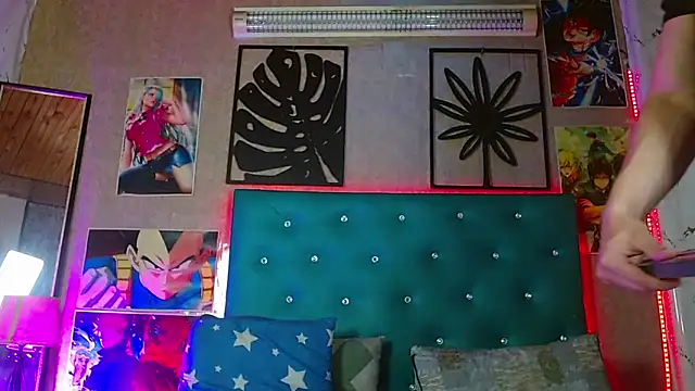 LiamAndrewzz online show from 05-15-26, 04:19