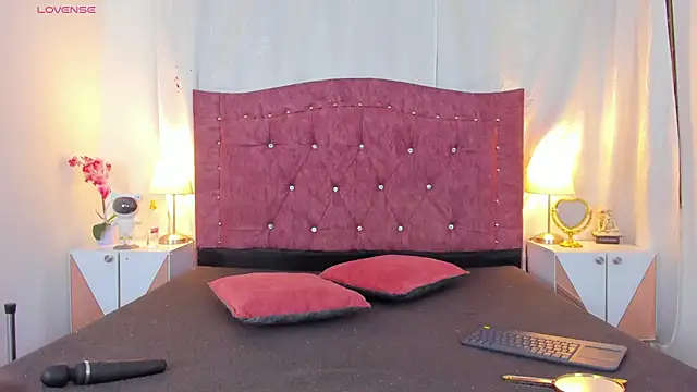 ValentinaGuerra online show from 11-26-25, 02:23