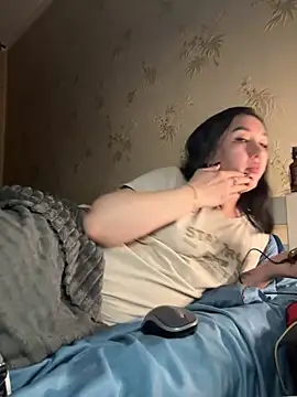 Naughtbaby 2025 online show from 12-17-25, 04:02