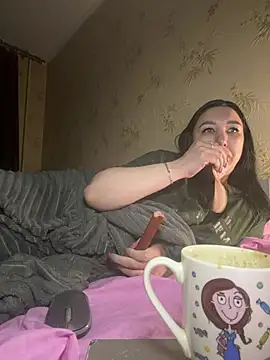 Naughtbaby 2025 online show from 04-02-26, 01:47