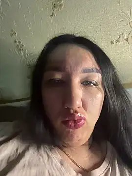 Snapshot of Naughtbaby_2025 chatting on 05-14-26, 12:28 Naughtbaby 2025 online show from 05-14-26, 12:28