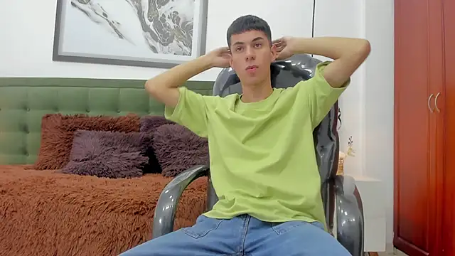 Snapshot of Johann_sex chatting on 01-11-26, 04:56 Johann sex online show from 01-11-26, 04:56