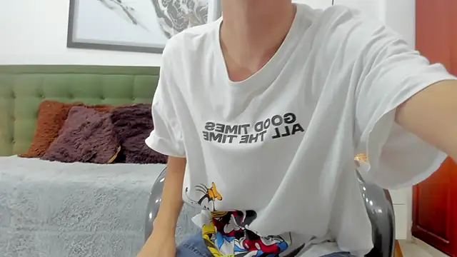 Snapshot of Johann_sex chatting on 02-04-26, 05:08 Johann sex online show from 02-04-26, 05:08