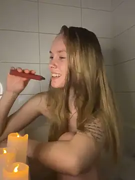 Snapshot of cosplayercutie0w0 chatting on 03-22-25, 10:37 cosplayercutie0w0 online show from 03-22-25, 10:37