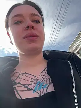 AlishaPrettyBlade online show from 04-08-26, 06:35