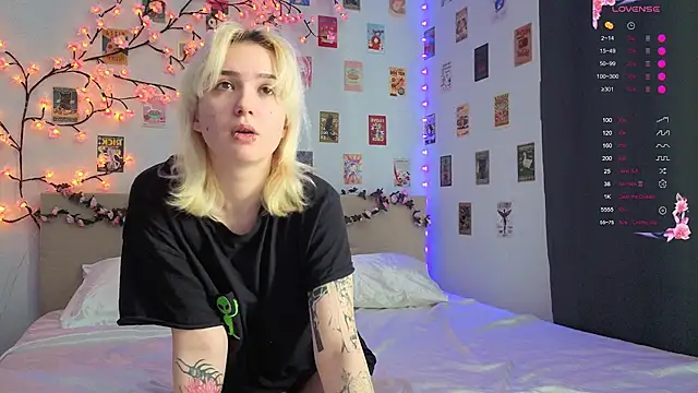 Snapshot of Nasy chatting on 02-28-26, 05:08 Nasy online show from 02-28-26, 05:08