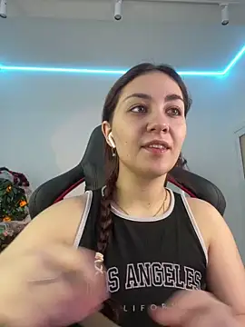 AshleySkott  online show from 11-03-25, 08:37