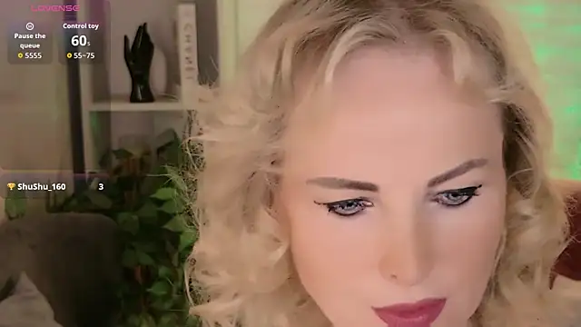 Snapshot of Sandra_Kind chatting on 07-16-26, 05:35 Sandra Kind online show from 07-16-26, 05:35