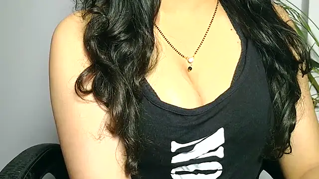 its siya online show from 11-18-25, 03:05