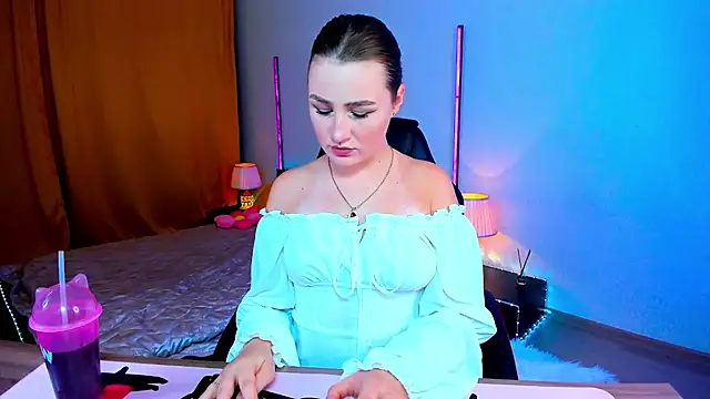 Snapshot of Sofia_beautifuul chatting on 07-19-26, 02:26 Sofia beautifuul online show from 07-19-26, 02:26