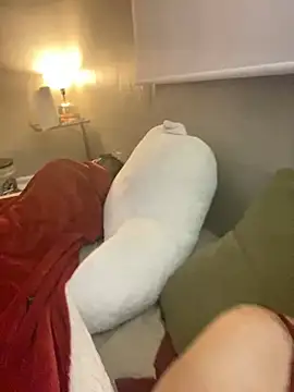 Snapshot of PersianCream77 chatting on 03-20-25, 08:53 PersianCream77 online show from 03-20-25, 08:53