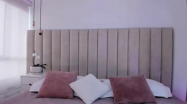 Snapshot of miss_martiina chatting on 03-16-25, 10:09 miss martiina online show from 03-16-25, 10:09