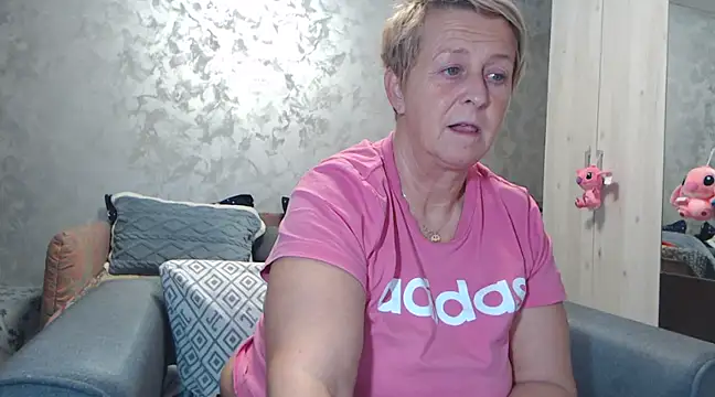 RosesandLillies online show from 03-18-25, 06:15