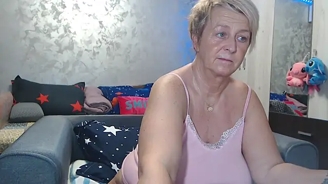 RosesandLillies online show from 03-22-26, 04:32