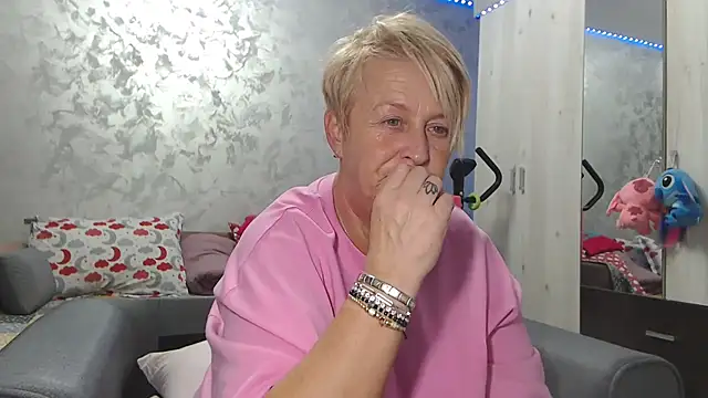 RosesandLillies online show from 04-05-26, 04:15