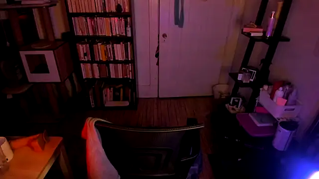 Rosiee69  online show from 03-12-26, 12:44