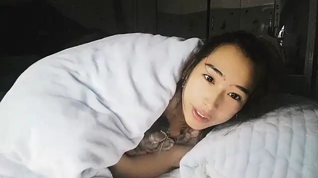 hebe-02 online show from 11-26-25, 11:17