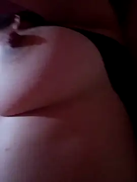 Snapshot of Py2003 chatting on 02-19-25, 04:01 Py2003 online show from 02-19-25, 04:01