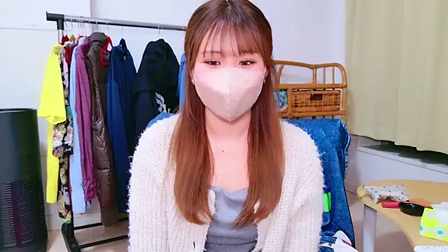 Snapshot of noa_chi chatting on 03-10-25, 10:37 noa chi online show from 03-10-25, 10:37