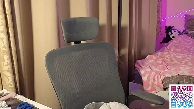 boozekirs  online show from 02-15-26, 02:41