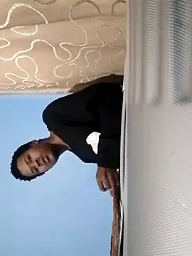 Snapshot of _RapElani-2290 chatting on 03-17-25, 05:56 RapElani-2290 online show from 03-17-25, 05:56