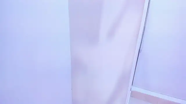 candy rogeers online show from 09-10-25, 04:01