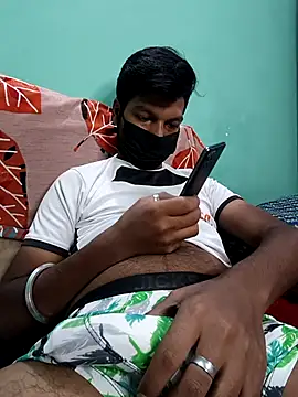 Snapshot of 766yuvi chatting on 10-12-25, 08:57 766yuvi online show from 10-12-25, 08:57