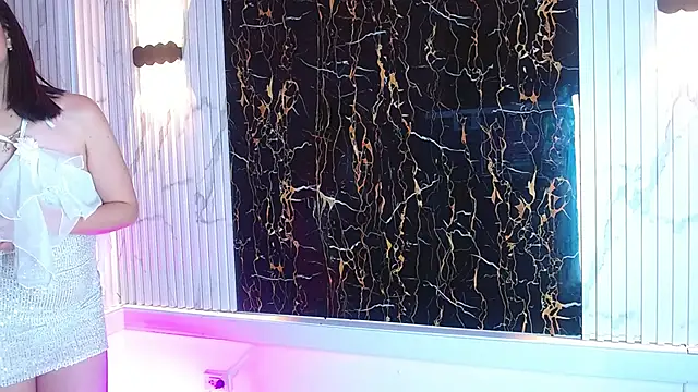 Snapshot of Guxplo_ chatting on 03-02-25, 09:43 Guxplo online show from 03-02-25, 09:43