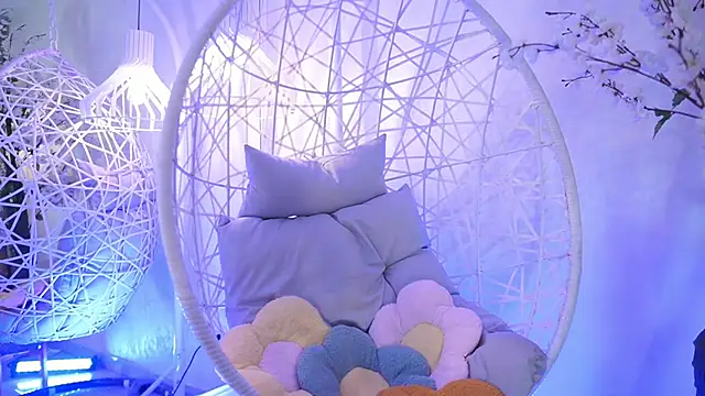 SaharaKramer online show from 02-22-25, 02:52