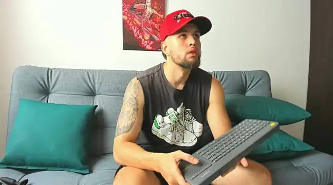 Snapshot of bastianwatson10 chatting on 03-15-25, 04:54 bastianwatson10 online show from 03-15-25, 04:54