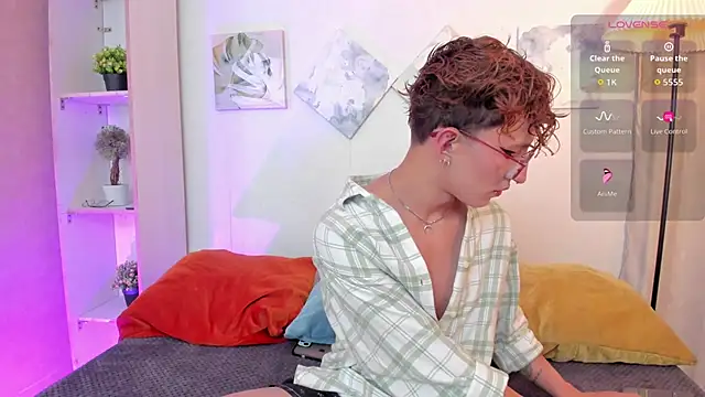 iiangel  online show from 11-27-25, 03:52