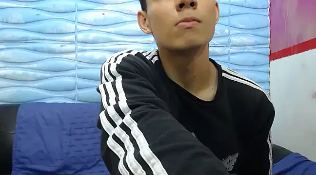 Snapshot of seigfried0 chatting on 02-20-25, 06:57 seigfried0 online show from 02-20-25, 06:57