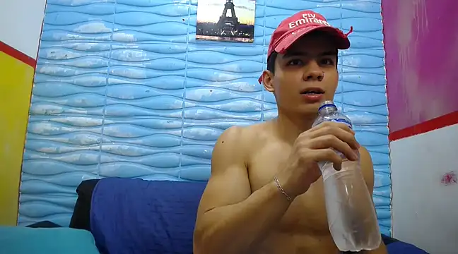 Snapshot of seigfried0 chatting on 03-06-25, 10:36 seigfried0 online show from 03-06-25, 10:36