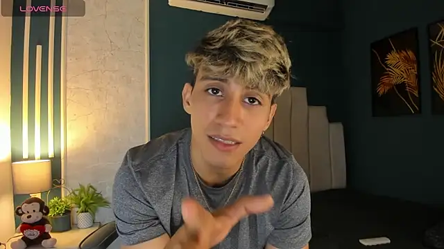 Allex Cano online show from 03-09-25, 03:01