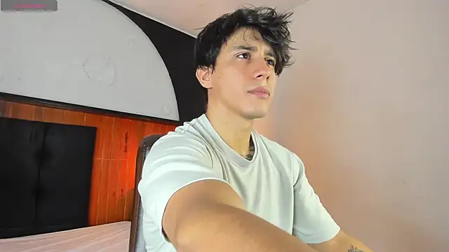 Allex Cano online show from 02-26-26, 08:41