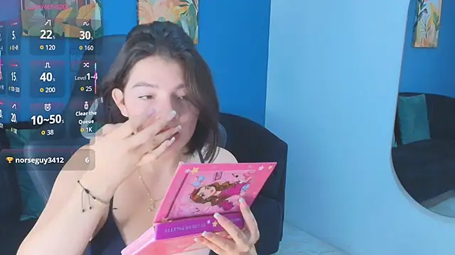 Zamira Taylor online show from 10-28-25, 10:34