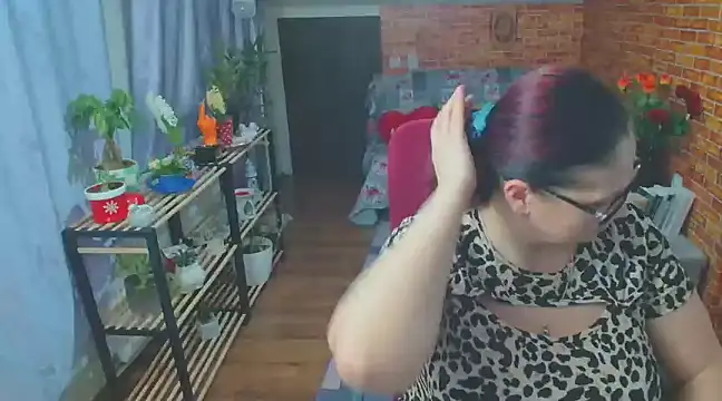 Snapshot of like2knowyou chatting on 03-01-25, 09:04 like2knowyou online show from 03-01-25, 09:04