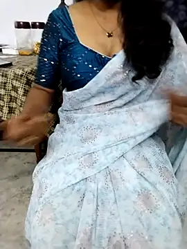 Snapshot of suthas99 chatting on 11-19-25, 06:02 suthas99 online show from 11-19-25, 06:02