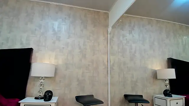 NahomyCarther online show from 12-01-25, 03:00