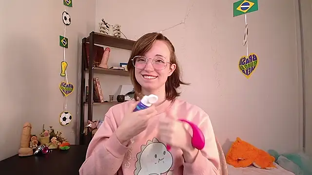 Snapshot of Elise_Nyx chatting on 06-09-26, 11:55 Elise Nyx online show from 06-09-26, 11:55