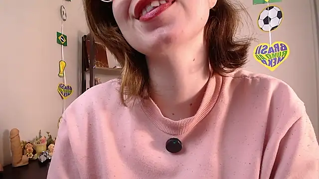 Snapshot of Elise_Nyx chatting on 06-12-26, 11:42 Elise Nyx online show from 06-12-26, 11:42