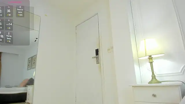 Snapshot of Vico_lorens chatting on 03-05-25, 06:44 Vico lorens online show from 03-05-25, 06:44