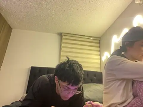 DesireLuxe online show from 03-19-26, 09:35