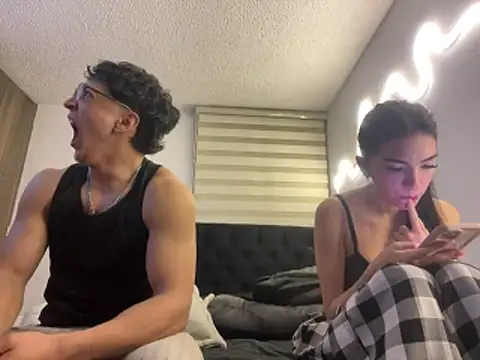 DesireLuxe online show from 03-25-26, 06:30