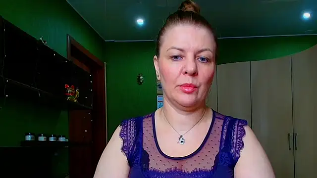 Snapshot of VeronikawGold chatting on 06-16-26, 08:33 VeronikawGold online show from 06-16-26, 08:33
